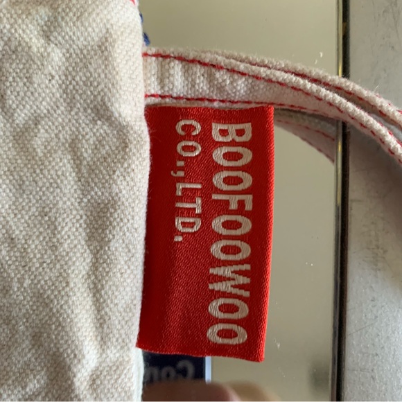 Makeup cosmetic bags Hello Kitty and L’occitane never used  Set of 2 - Picture 3 of 6